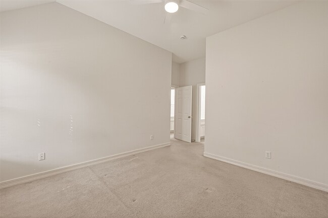 Building Photo - 2007 Baycliff Ct