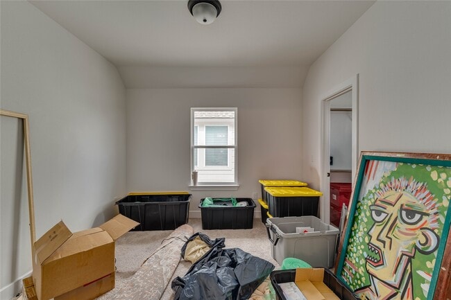 Building Photo - 617 Buckaroo Dr