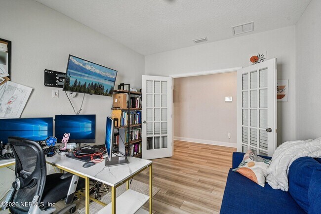 Building Photo - 13220 Cameron Vly Ct