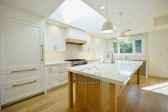 Building Photo - 89 Spindrift Passage