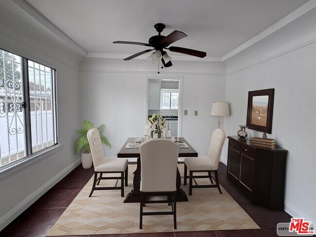 Building Photo - 540 W 107th St