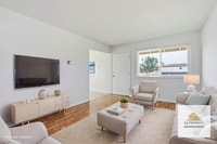 Building Photo - 662 Johanna Ave