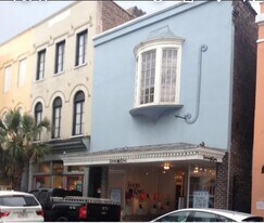 Building Photo - 335 King St