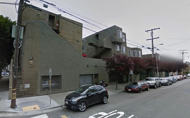 Primary Photo - 1227 Hampshire St