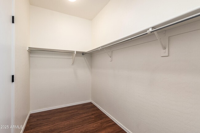 Building Photo - 1225 N 36th St