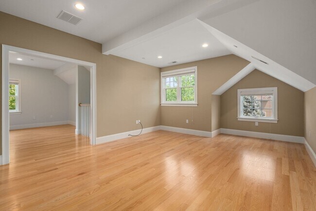 Building Photo - 60 Graystone Circle