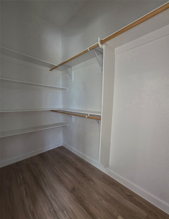 Building Photo - 727 Rd 5714