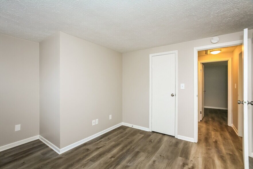 Building Photo - 8332 Castle Ridge Ln