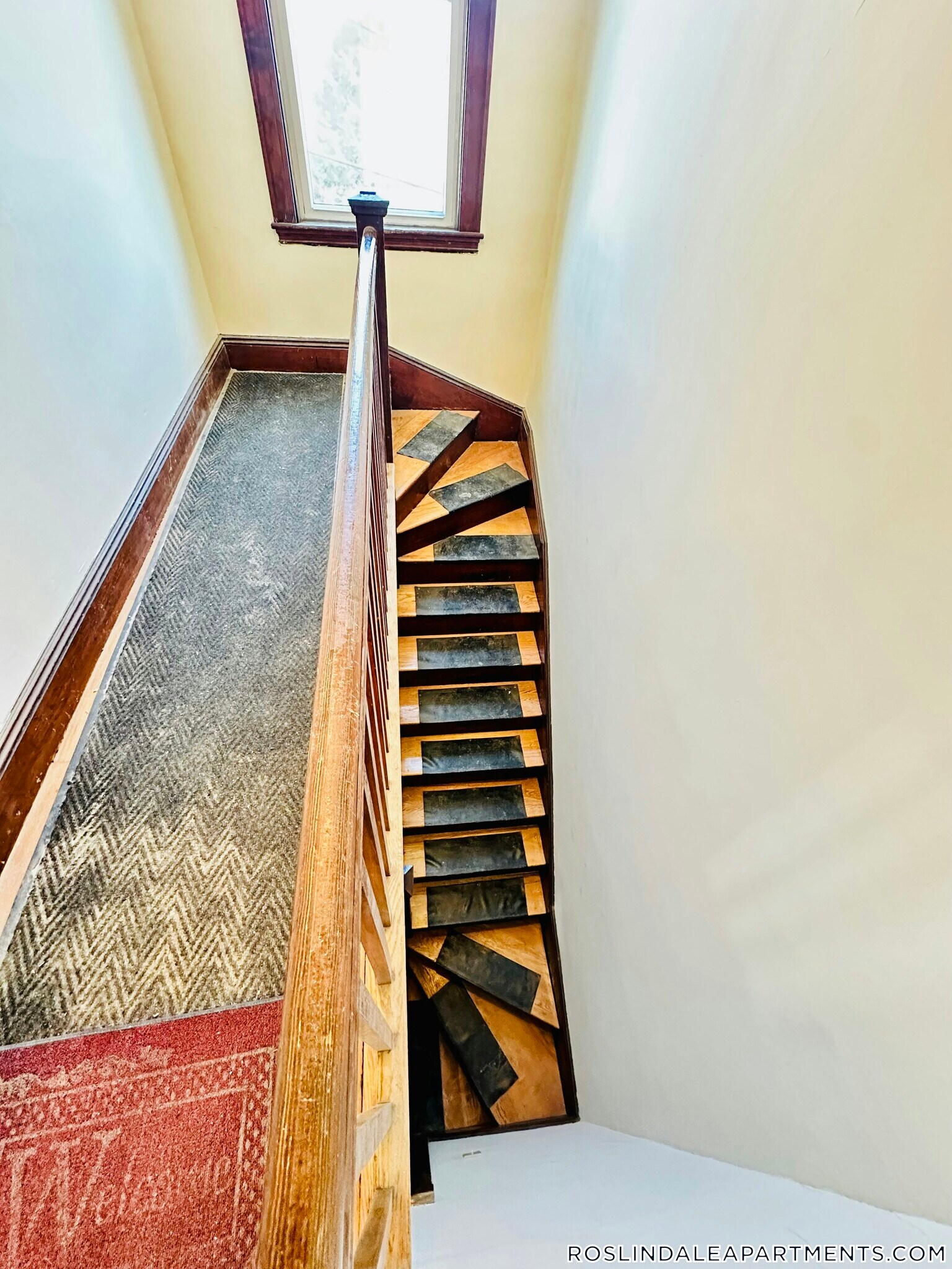 Building Photo - 316 Cornell St