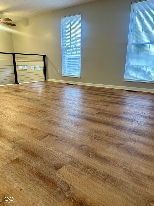 Building Photo - 5847 Lakeland Dr