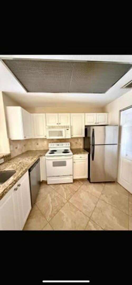 Building Photo - 2916 Tuscany Ct