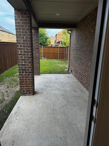 Building Photo - 2165 Barx Dr