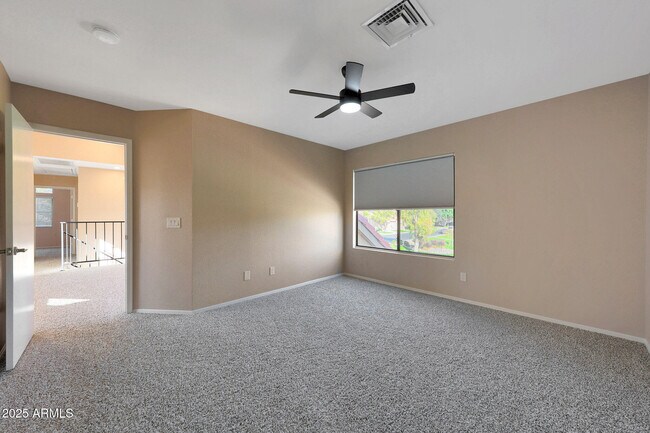 Building Photo - 4653 W Dublin St