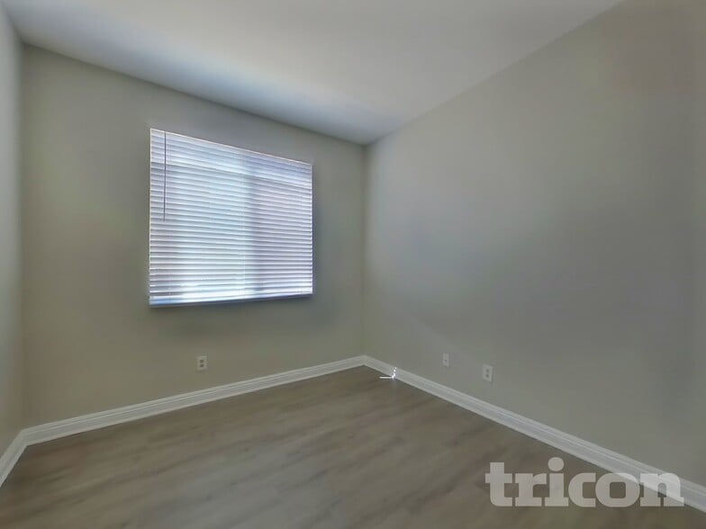 Building Photo - 13741 Starshine Dr