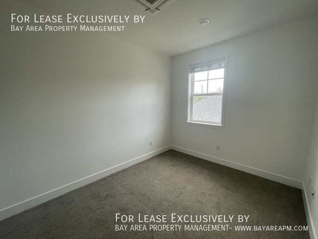 Building Photo - 195 Avenue Cabrillo-9