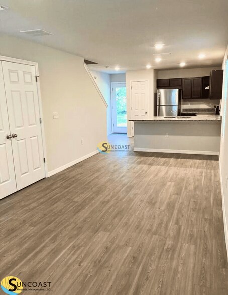 Building Photo - 5677 110th St