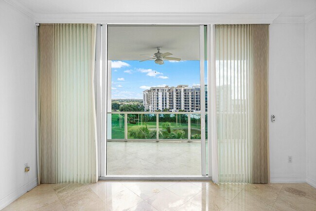 Building Photo - 550 SE Mizner Blvd