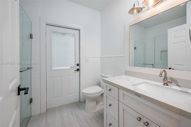 Building Photo - 4974 SW 166th Ave