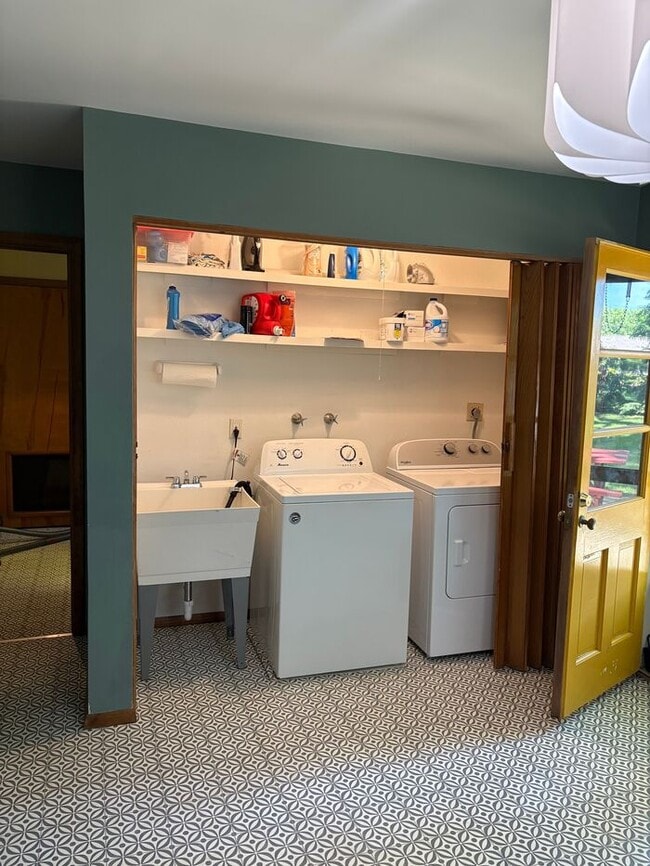 Building Photo - Charming 3 beds 2 baths in Mayfield!