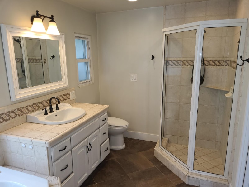 Building Photo - 413 W Acacia Ave