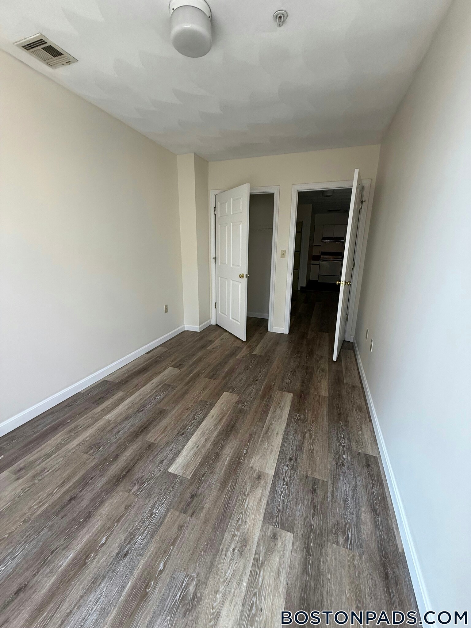 Building Photo - 81 Essex St