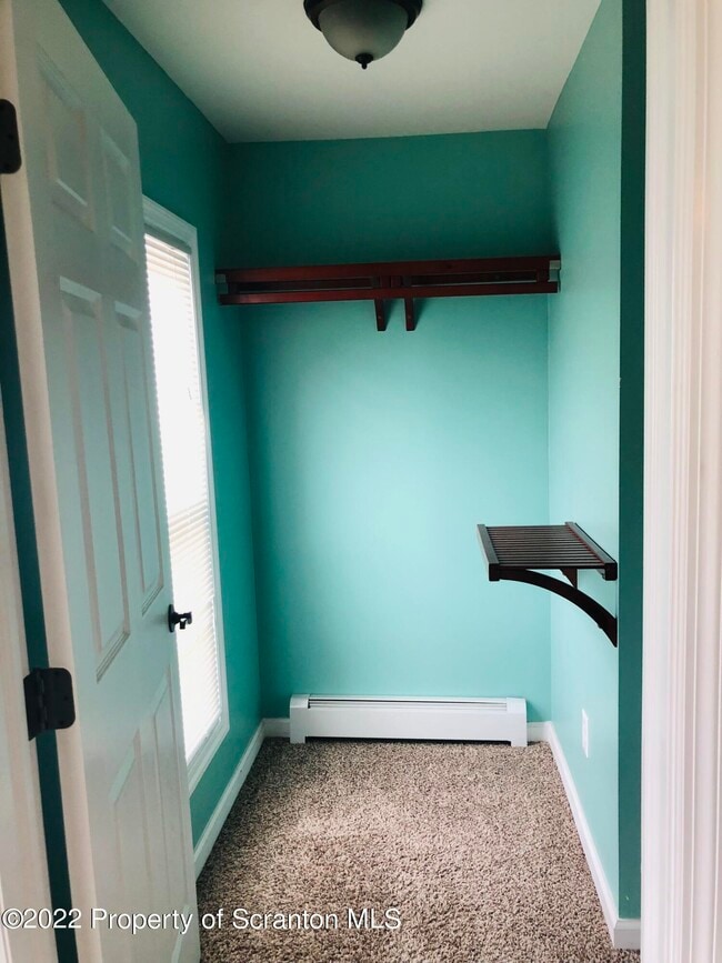 Building Photo - 176 Belmont St