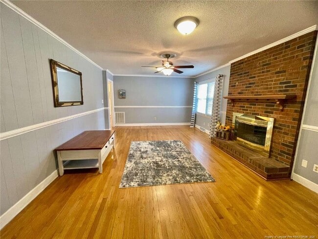 Building Photo - 2514 Dartmouth Dr