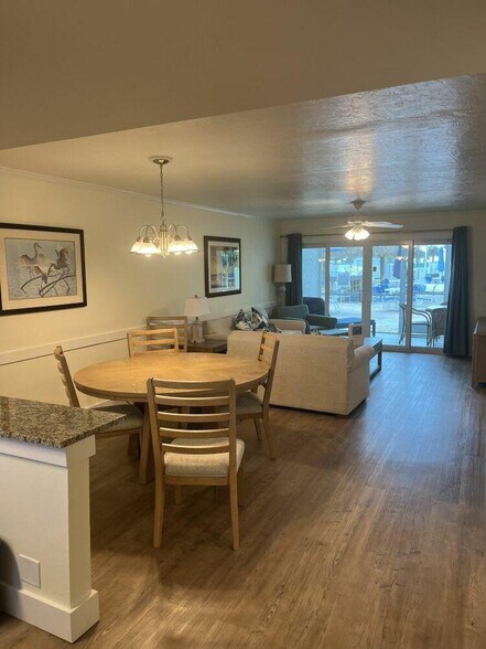 Building Photo - 7785 Estero Blvd