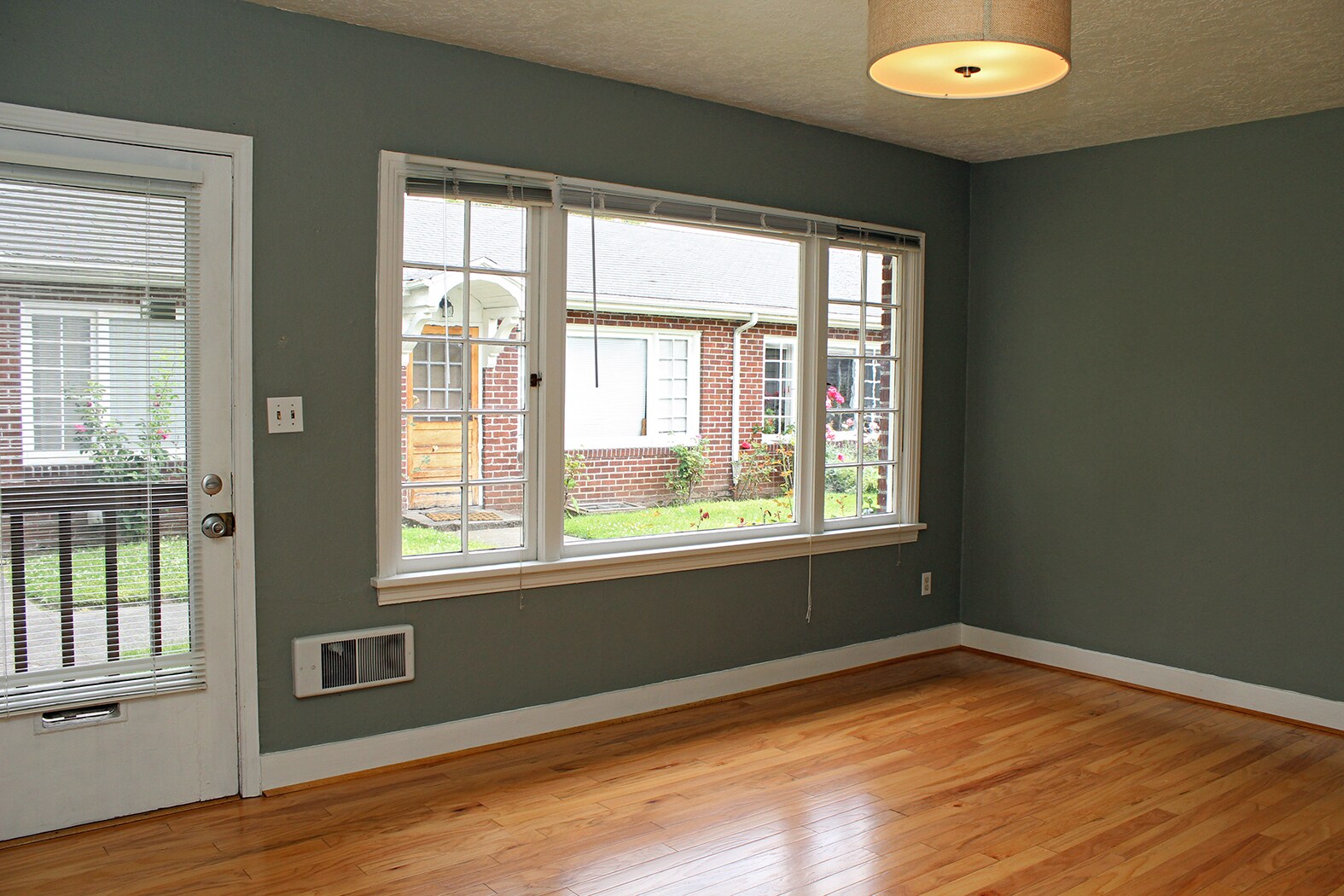 Building Photo - 1007 NE Tillamook St