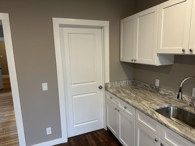 Building Photo - 145-147 Pearl Street