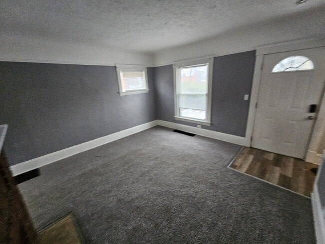 Building Photo - 17005 Grovewood Ave