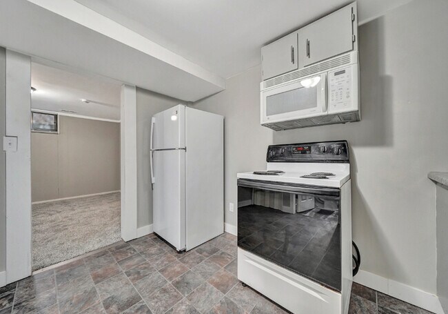 Building Photo - 5313 Leighton Ave