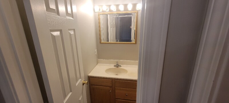 Building Photo - 277 Lakewood Dr