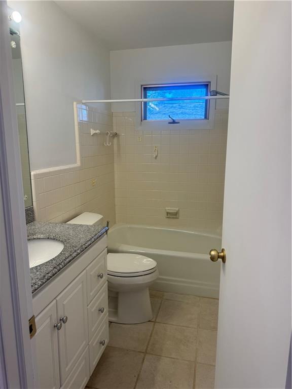 Building Photo - 1959 Queens Way