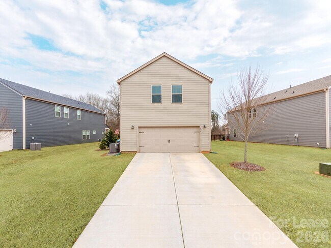 Building Photo - 438 Nixon Rd
