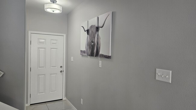 Building Photo - 4225 Gavilan Dr
