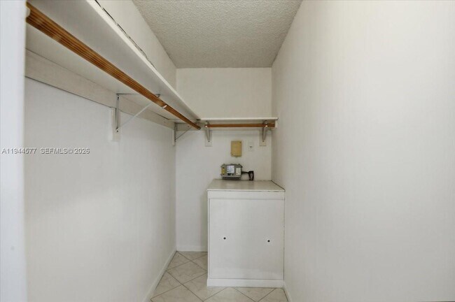 Building Photo - 13350 SW 1st St