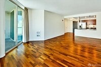 Building Photo - 88 King St