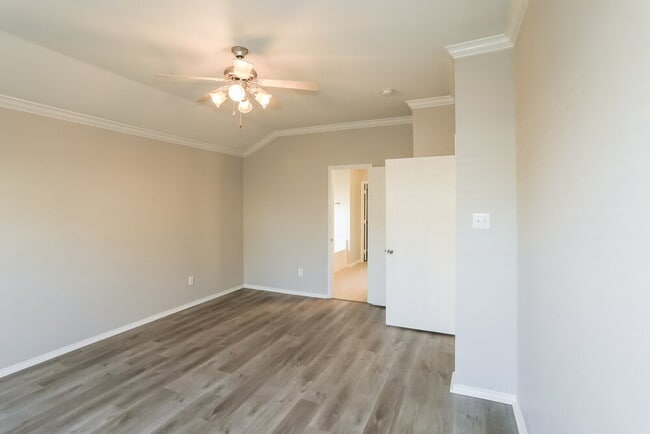 Building Photo - 2036 Forest Meadow Dr