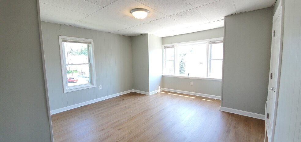 #3 Living Room View 2 - 1124 Bedford St