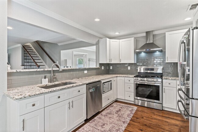 Building Photo - 13455 Mill Grove Ln