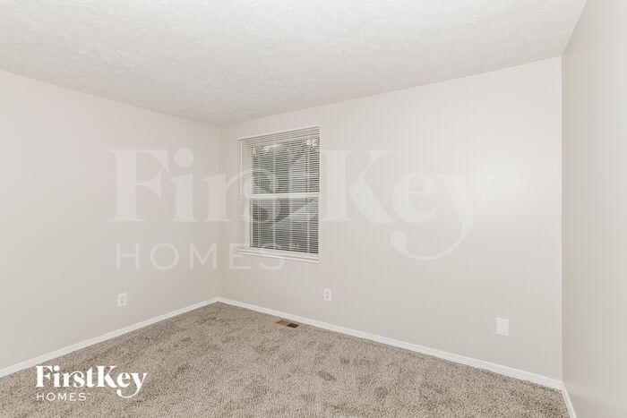Building Photo - 10282 Chippenham Ct