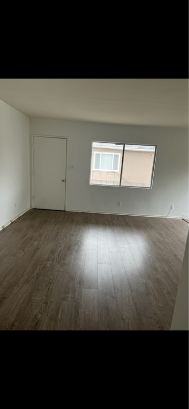 Building Photo - 3110 Livonia Ave