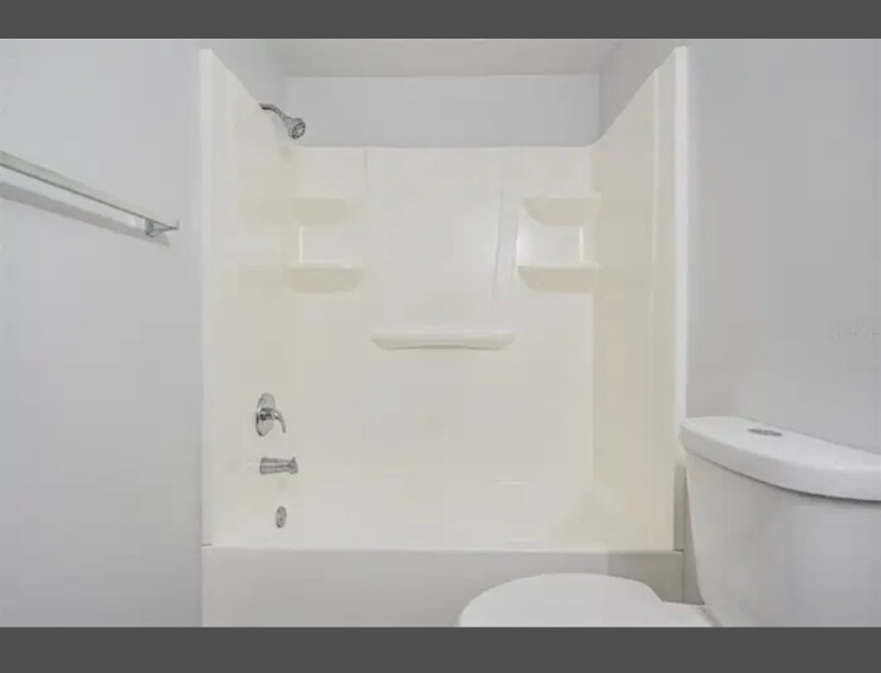 Building Photo - 1707 E Idell St