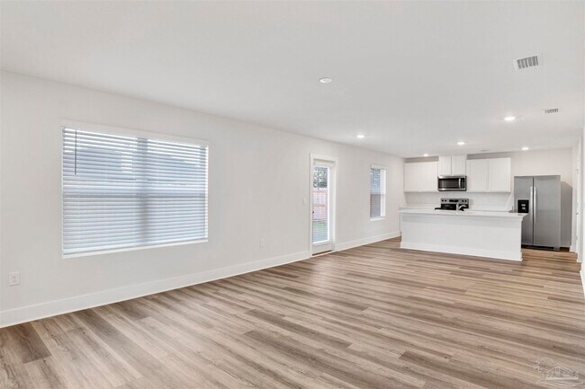 Building Photo - 4932 Valor Ct