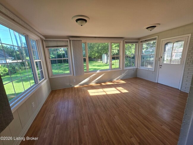 Building Photo - 4605 Fox Run Rd