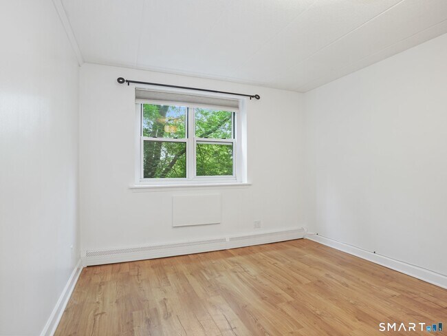 Building Photo - 27 Northill St