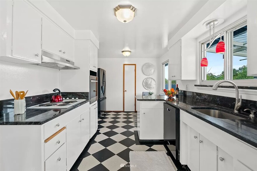 Building Photo - 1940 S 244th St