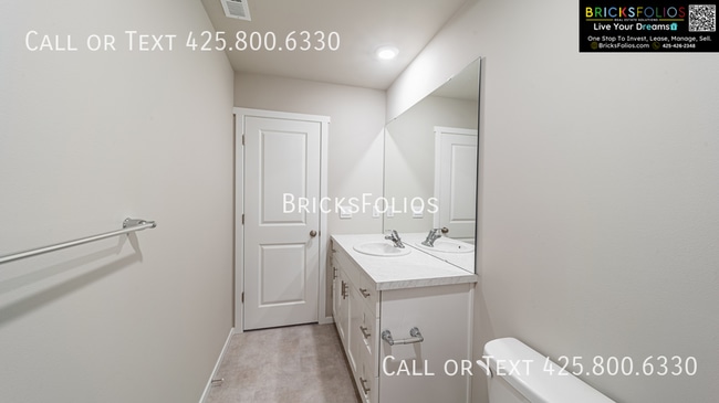 Building Photo - 4245 Pronghorn Pl