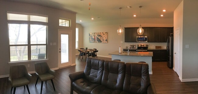 Building Photo - 3948 Aransas Dr